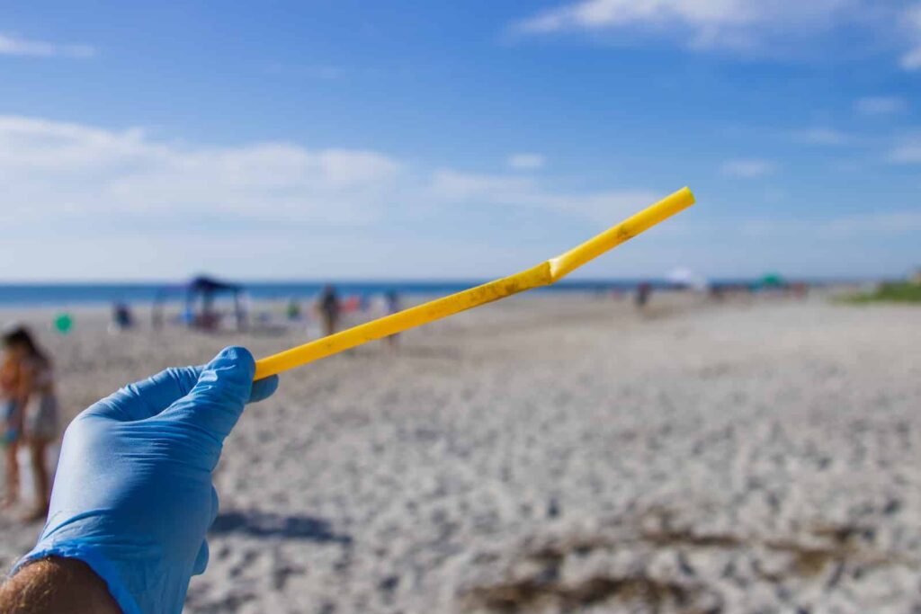 plastic straw
