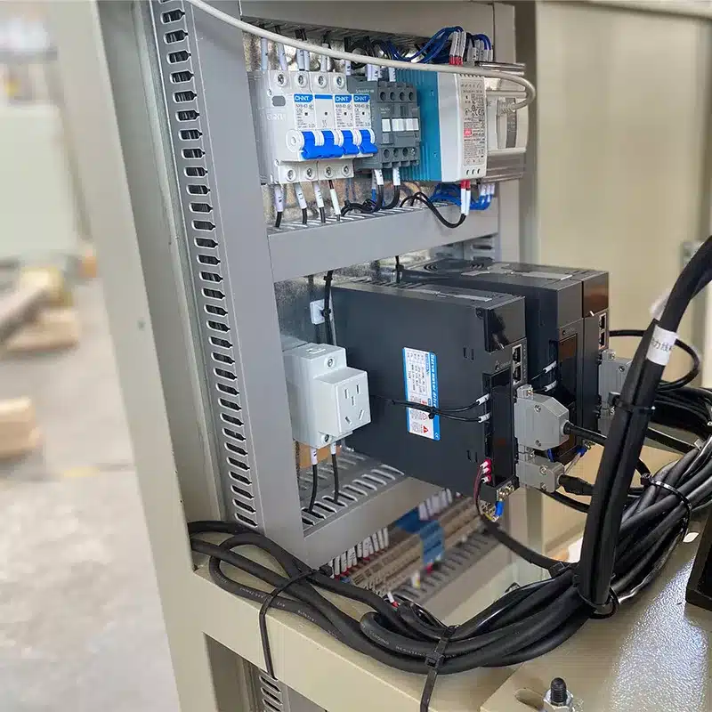 pulling and cutting machine PLC control