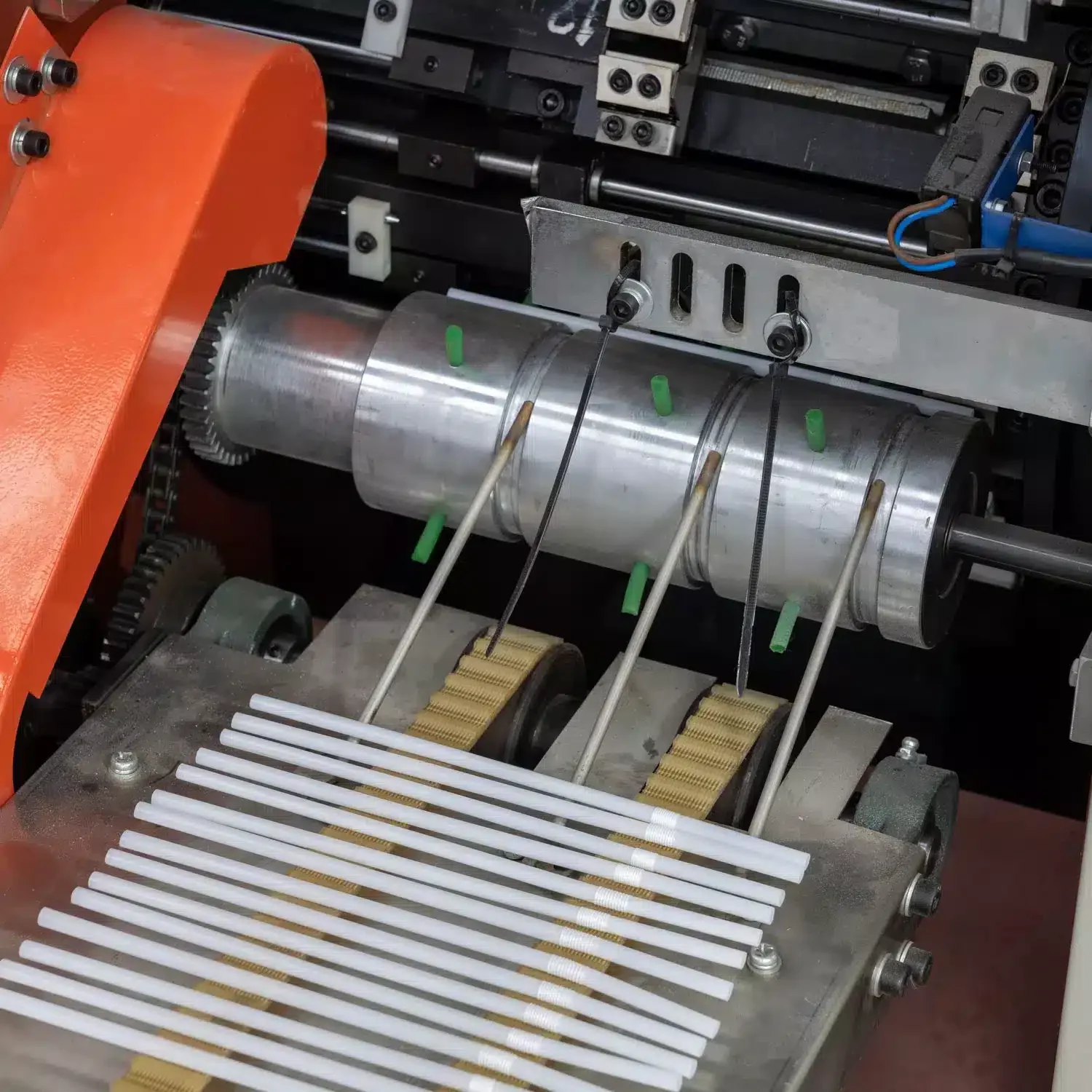 flexible straw bending machine